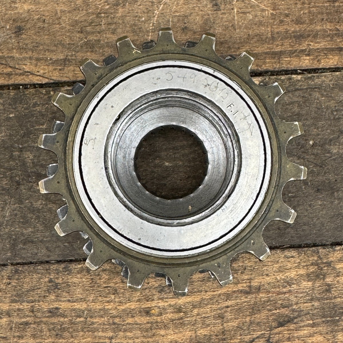 roue libre 18 dents 3.30 1/2 1/8 monovitesse vélo ville vintage velotaf rétro
