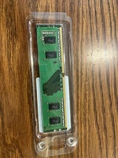 Hynix PC4-2400T 4GB DDR4 SDRAM Memory Stick (HMA851U6AFR6NUH)