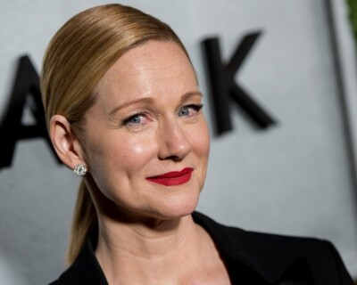 LAURA LINNEY 8x10 PHOTO *