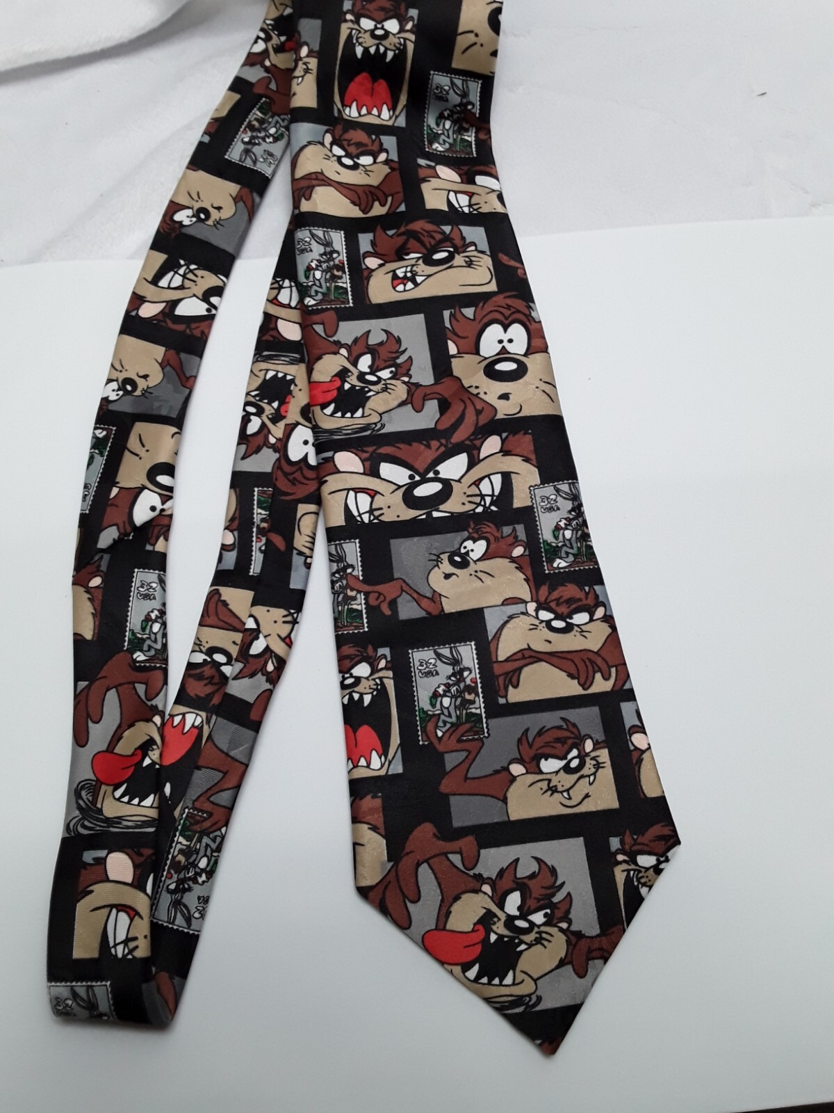 Looney Toon Tasmanania Devil 1997 Tie - Gem