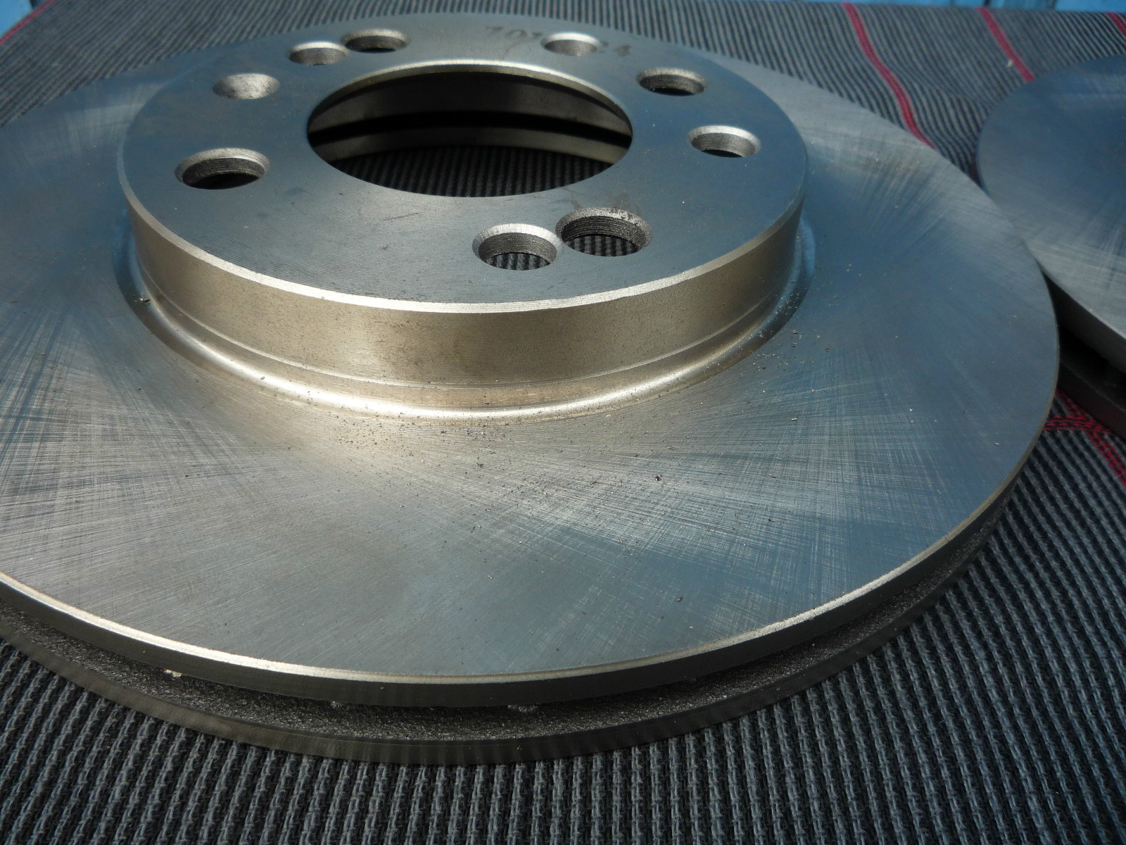 Bremsscheiben VW Golf 1 2 3 GTI 4x100 5x100 Doppellochkreis 239x20  