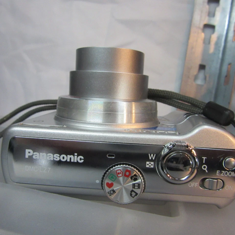 Panasonic Lumix Digital Camera, DMC-LZ7, 7.2MP, Silver, Tested, photo 3 of 3