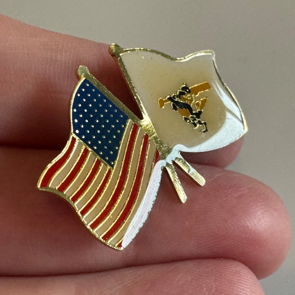Vintage Pittsburgh Pirates & USA Crossed Flags Enamel Lapel Pin American - Image 2 of 3