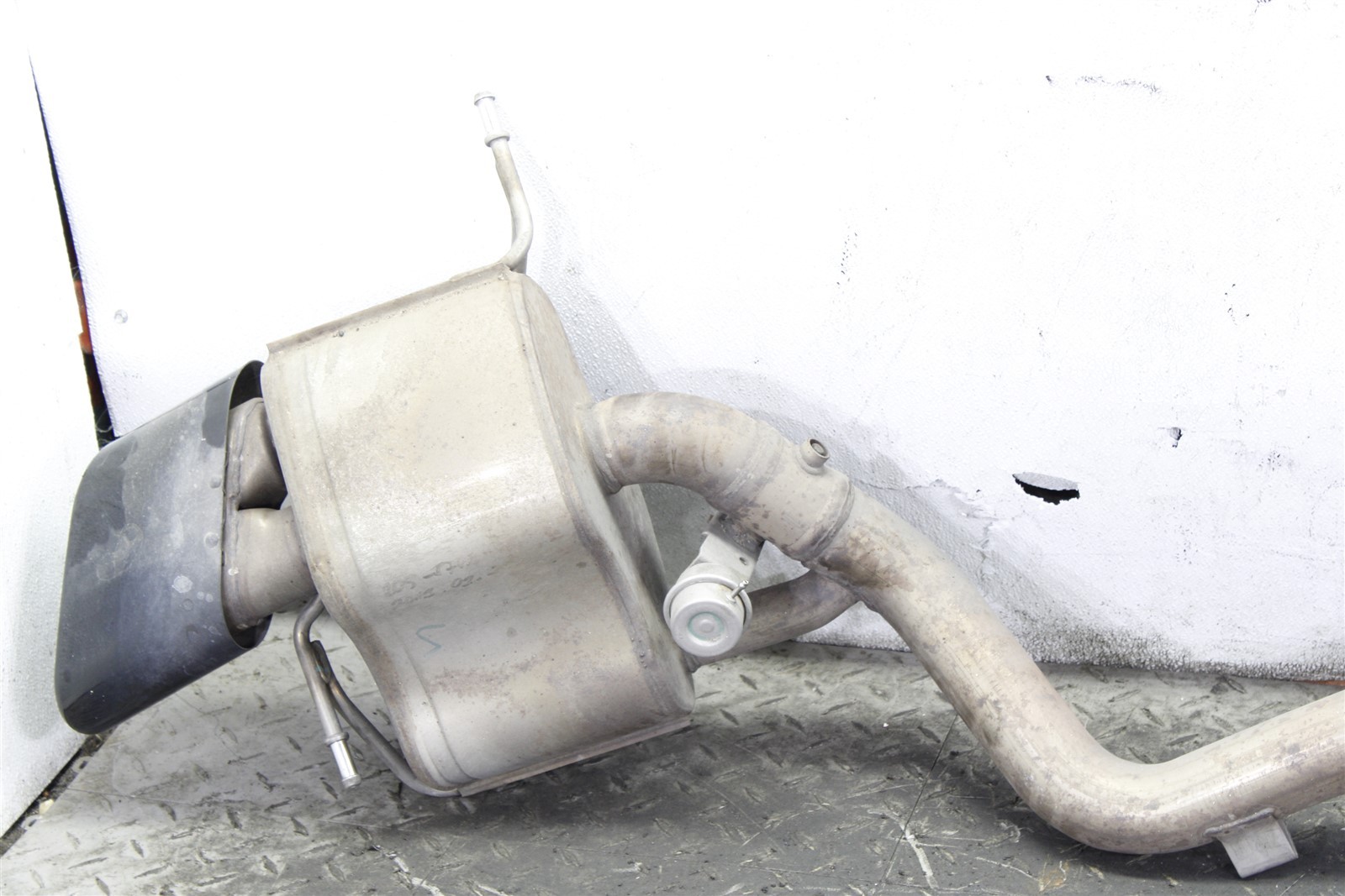 2013 Maserati GranTurismo S Left Muffler Exhaust Pipe 08-13