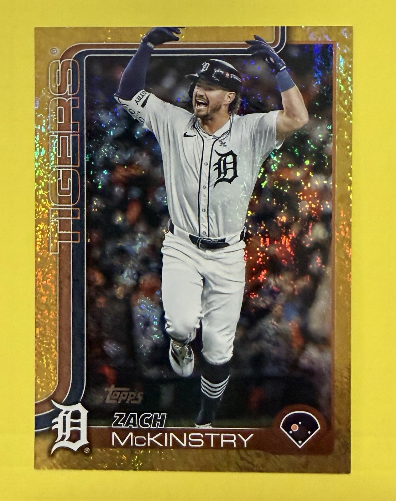 2025 Topps Series 2 ~ Zach McKinstry #560 ~ Gold Holofoil 2/50 ~ Tigers