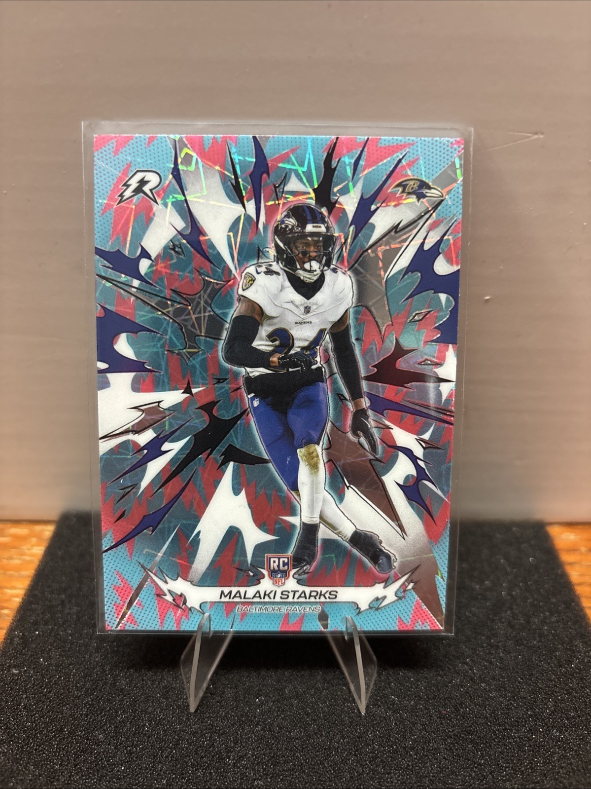 2025 Topps Resurgence Football Malaki Starks Sky Blue & Pink Shock