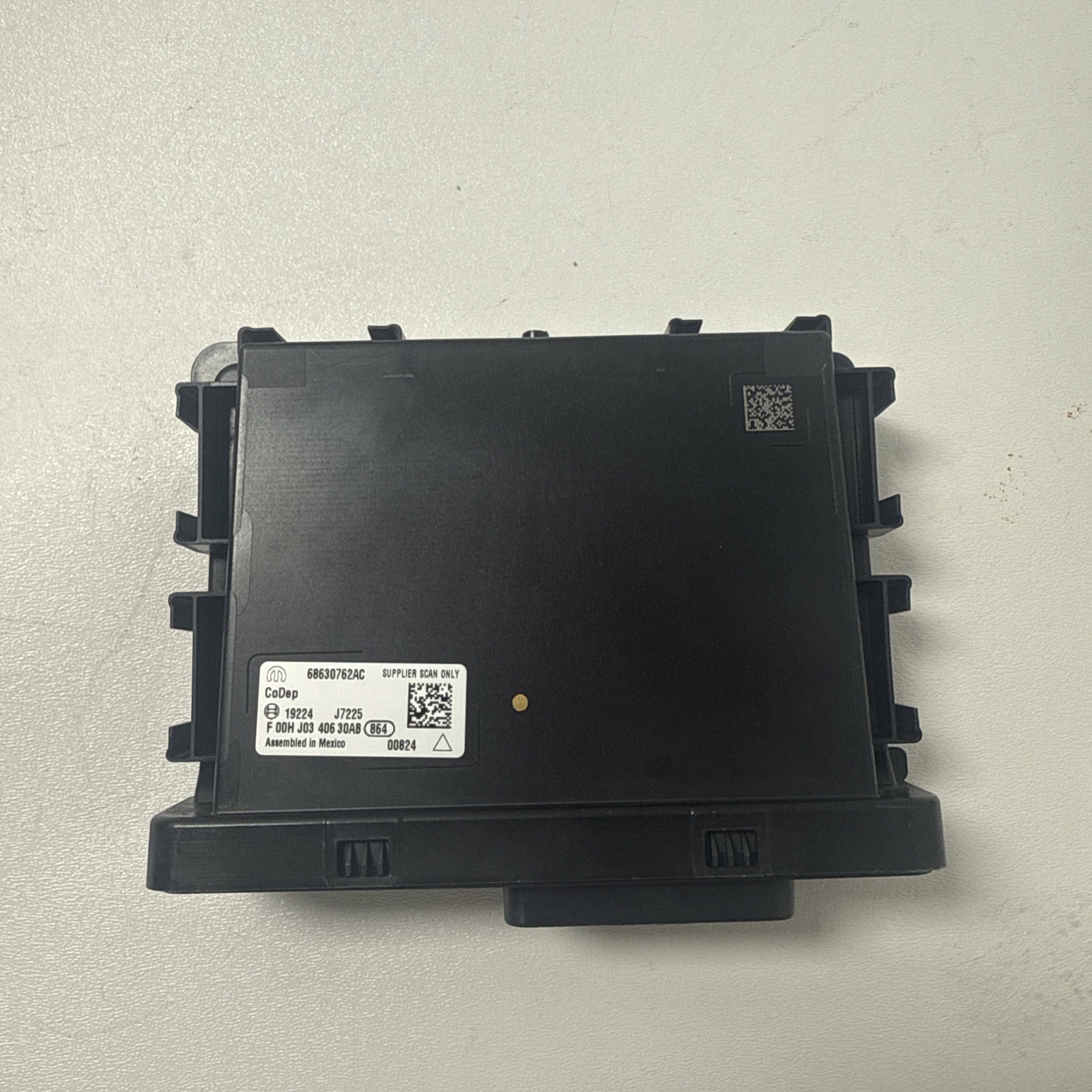 2023 MASERATI GRECALE SECURITY GATEWAY CONTROL MODULE 670222587 OEM
