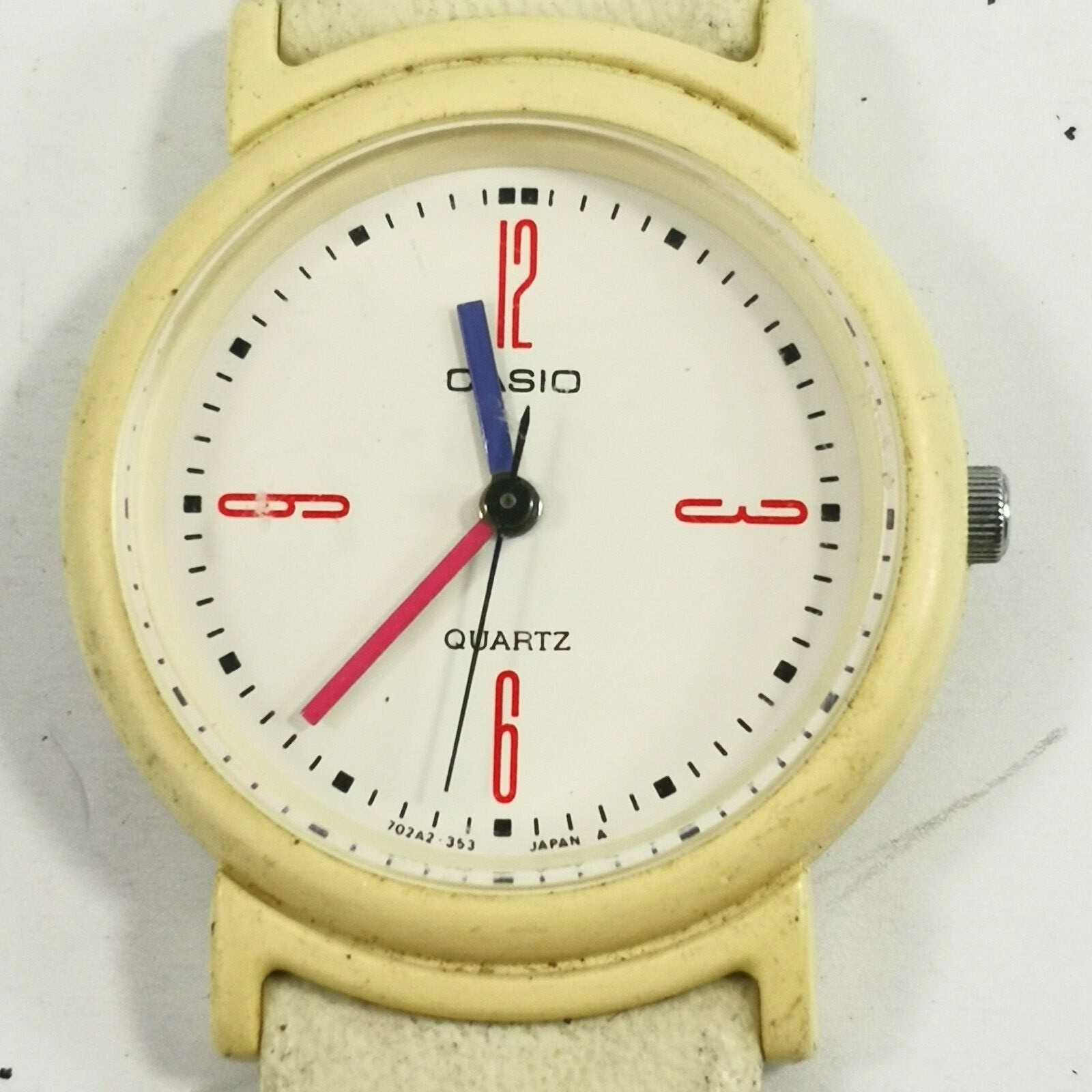 casio quartz analog watch