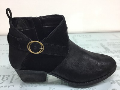 skechers lasso clasp