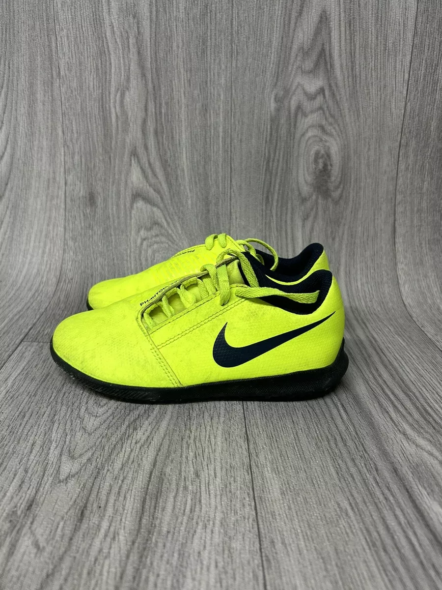 Kids Nike Phantom Venom IC Club Luminous Green UK Size 11 Used eBay