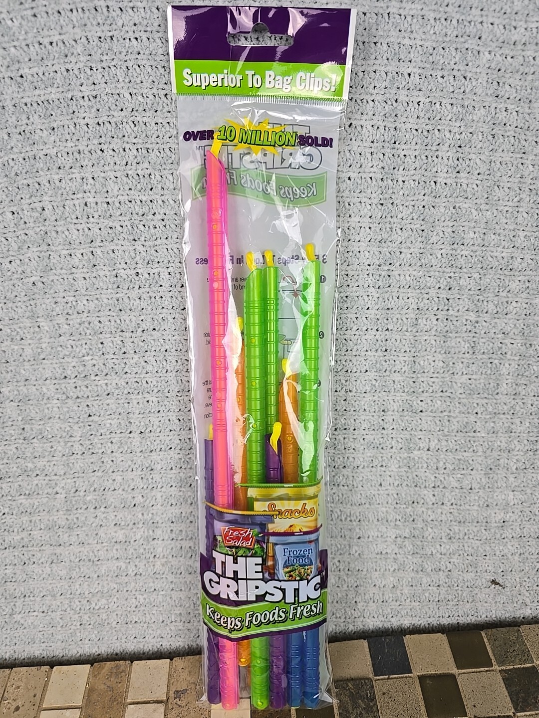 The GRIPSTIC Bag Sealer Reusable Chip Clips Airtight Bag Clips Keep