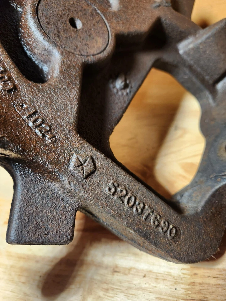 1994 - 1999 DODGE RAM 2500/3500 CUMMINS 2WD STEERING KNUCKLE SPINDLE PASS SIDE - Image 3 of 4