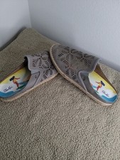 NEW Olukai Kaula 'Olu 'Ili Womens 10 Leather Slip On Hawaiian Shoes 20450-2525