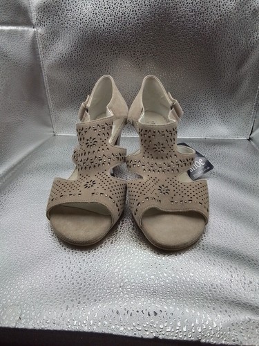 pavers ladies beige sandals size 5 #4456 - Picture 2 of 5