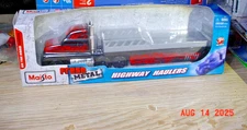 Maisto Black Cab Racing Car Hauler 1/64 Maisto Fresh Metal Highway Hauler 11513