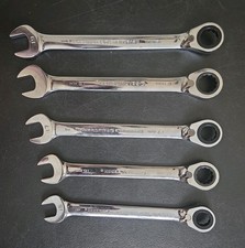 Gearwrench Metric 5 Piece Combination Ratcheting Wrench Set With Thumb Reverse Gearwrench Metric 5 Piece Combination Ratcheting Wrench Set With Thumb Reverse
