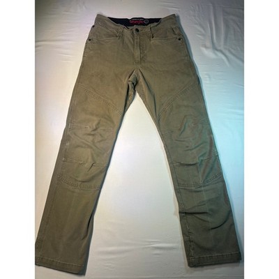Men s Wrangler ATG work jeans 30 32 reinforced knees 5th carpenter pocket.