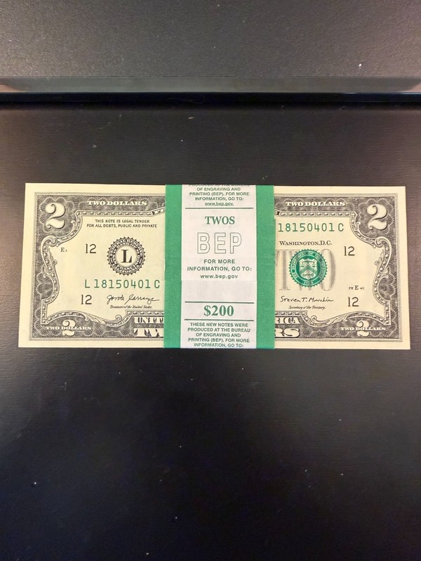 Lot Of 100 Sequential  $2 Bills 2017A w/ Original BEP Strap Uncirculated