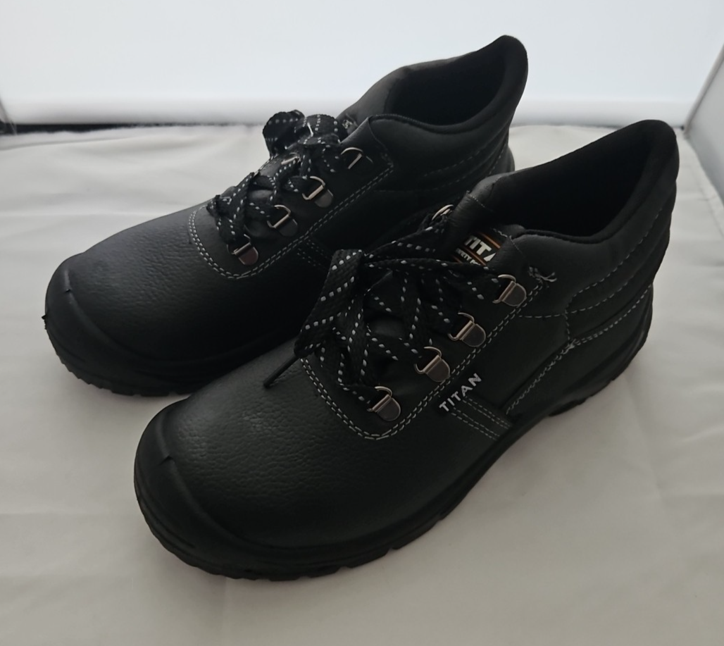Titan Mercury Black Leather  Safety Chukka Boots Steel Toe Shock Absorbent Size7