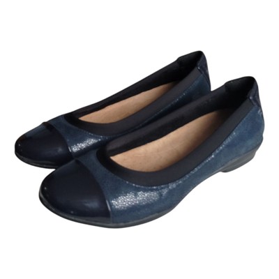 Clarks Women's Unstructured Neenah Garden Flat Shoes Navy Blue