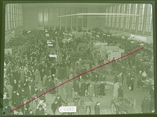 Lanz Bulldog Firmenstand Berlin Ausstellung Wassersport Wochenende Negativ