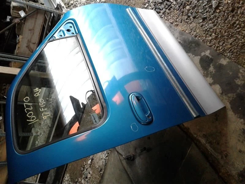 (LOCAL PICKUP ONLY) Passenger Front Door Thru 8500 GVW Electric Fits 97-99 FORD  - Image 3 of 4