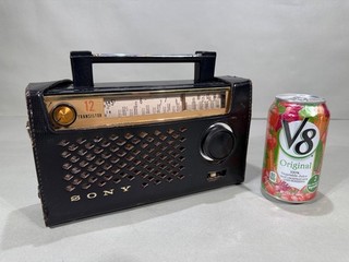 Vintage 1960s Sony TFM 121A 12 Transistor Portable AM FM Radio in Case