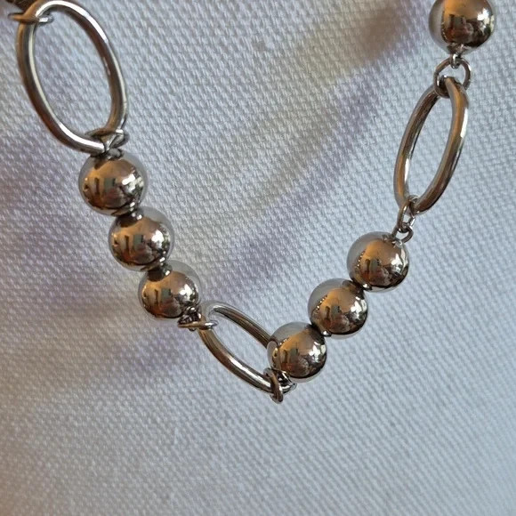 Silver-tone necklace, unsigned, endless - image 2