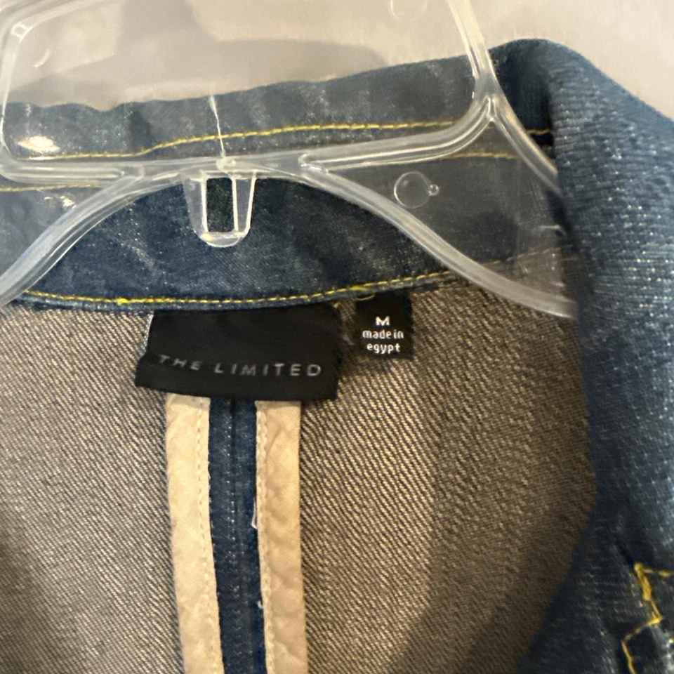 Chaqueta Blazer Jean Denim Talla Limitada Mediana-Mujer Costuras Amarillas Ajustadas Foto 2 de 4