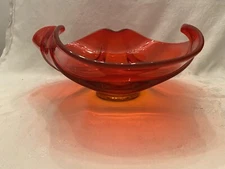 Vintage VIKING GLASS EPIC DRAPE Persimmon Bowl