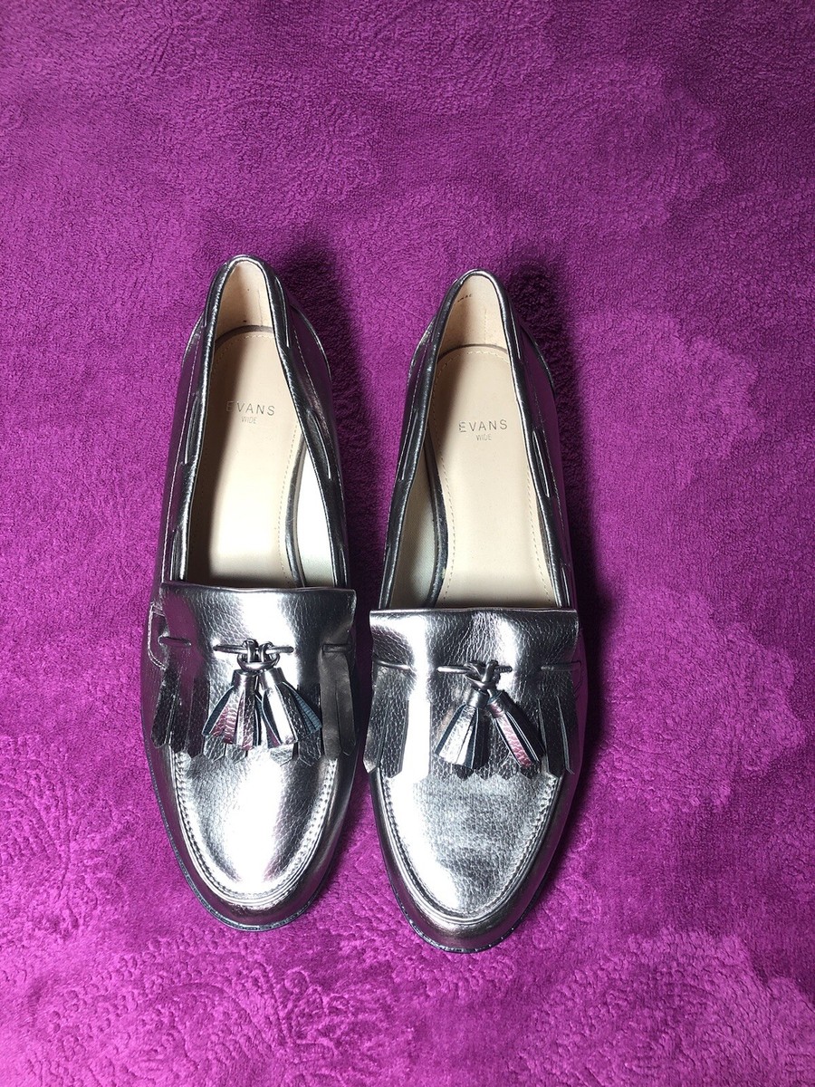 Wide Fit Womens Size 12 Silver Shoes BN Evans Silver Flatform
