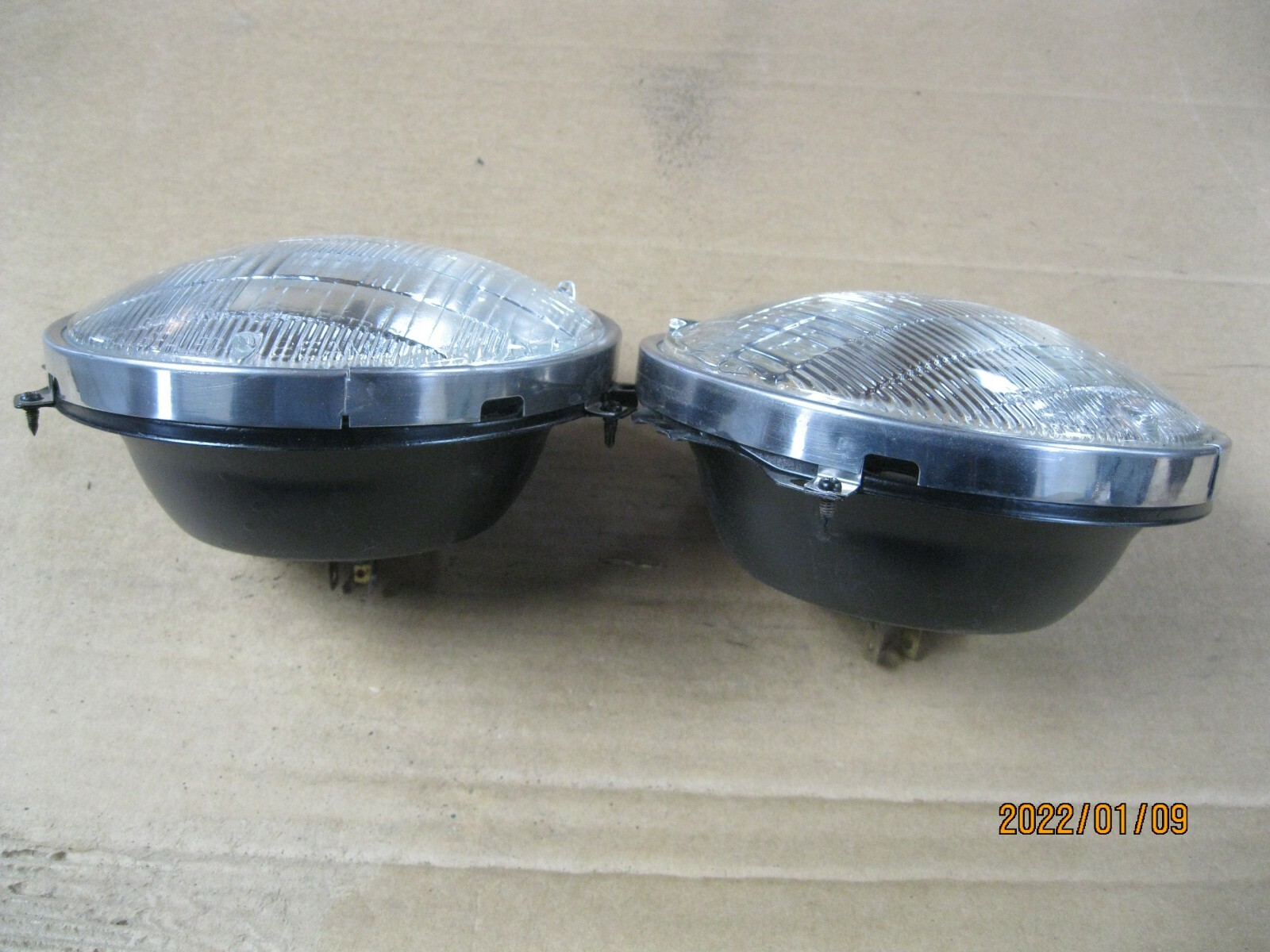 197475197619771978197919801981 CAMARO OEM. FRONT HEADLAMP