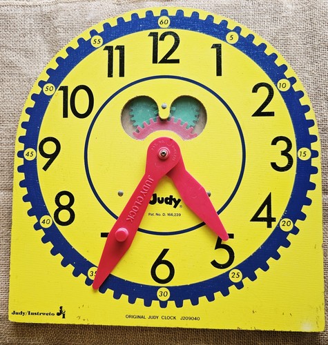 Vintage Original Judy Clock J209040 Instructo Teaching Time 13"x13.5"