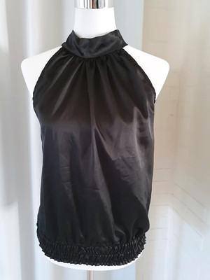 Schwarzes Satin-Top in Größe 34/36!