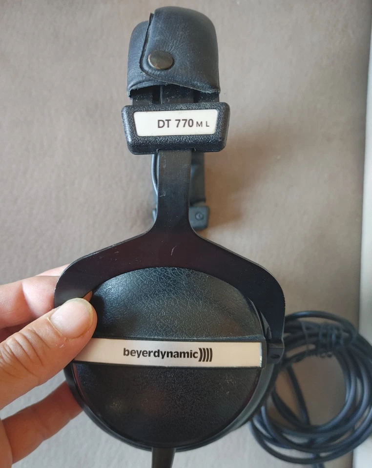 Beyerdynamic DT-770M Studio Headphones (80 Ohm) Volume Control working so and so - Imagen 4 de 4
