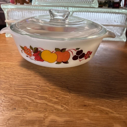 Vintage Fire-King White Casserole Dish with LID Hildi Fruit 60's 1qt. Nice!