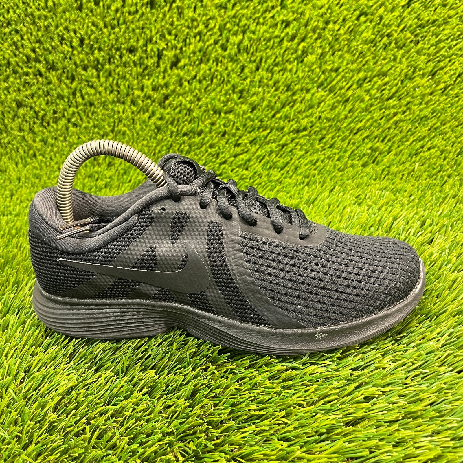 nike revolution 4 women's black