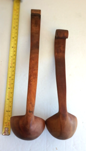 2 mestoli vintage in legno intagliato servizio mestoli lunghi 9" e 12" gancio estremità appesa - Foto 4 di 4