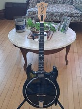DEERING BLACK BEAUTY CROSSFIRE ELECTRIC BANJO
