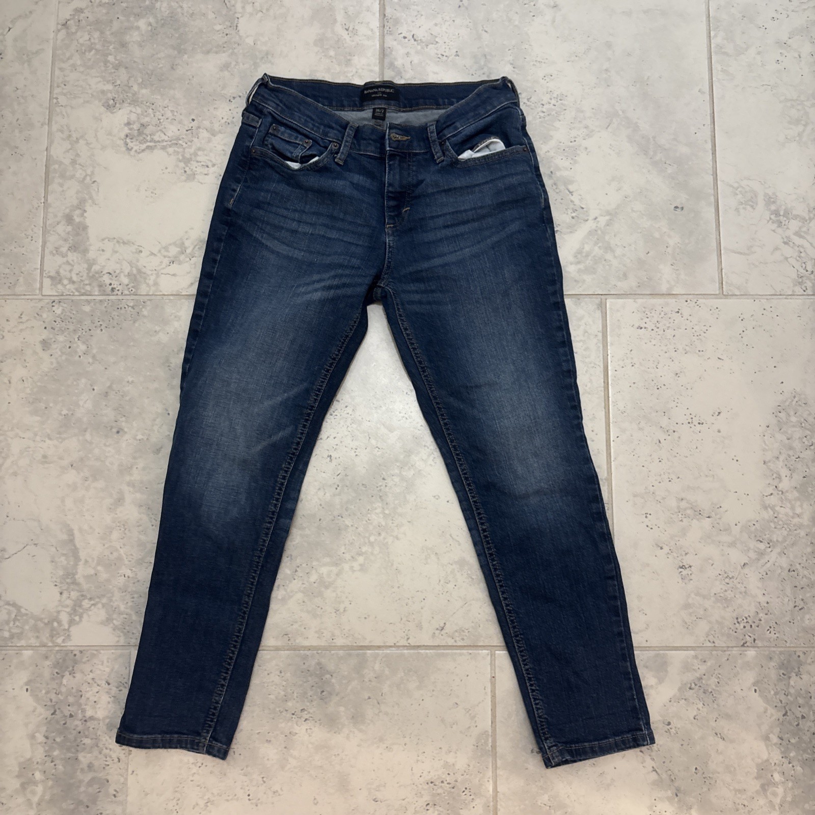 Banana Republic Jeans Women's Size 26/2 Gray Girlfriend Jean Distressed 5 Pocket
