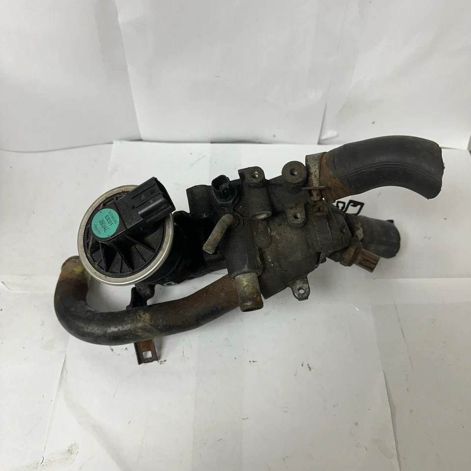 2005 Honda Civic Thermostat Housing Flange OEM#: EE010894E389775 - Image 3 of 4