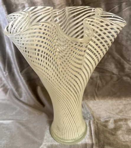 Vintage Mid-Century Fratelli Toso "A Canne" Murano Art White Swirl Glass Vase