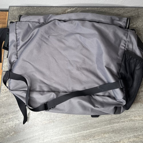 Vintage 1990s Nike ACG Messenger Crossbody Bag Travel Gray - Picture 7 of 7