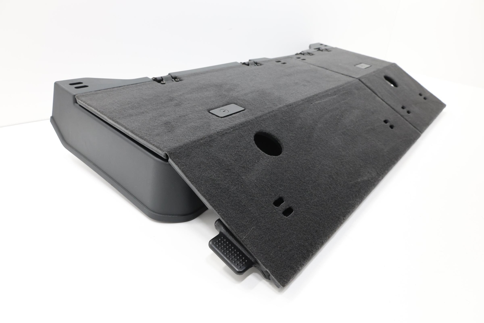 2017 - 2024 NISSAN TITAN REAR TRUNK FLOOR STORAGE COMPARTMENT OEM 84985EZ20D