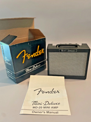 Fender MD20 Mini Deluxe 2 watt Guitar Amp with Box