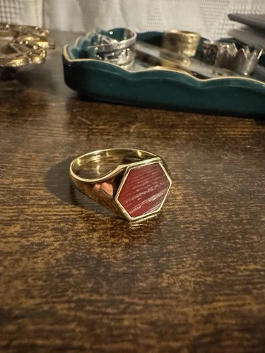 Gold Over 925 Silver Vintage Style Signet Red Gem Ring size 10
