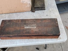 DE COLECCIÓN PEQUEÑO GRIFO GIGANTE Y MASA GREENFIELD.