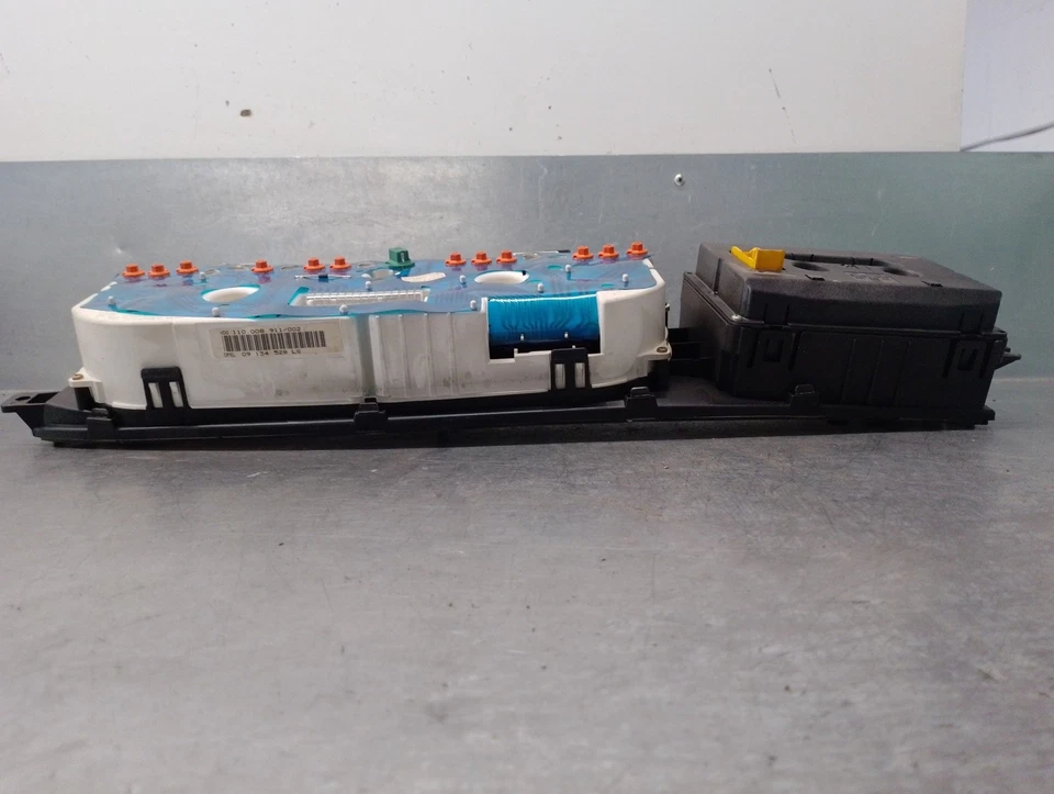 90569356 INSTRUMENTENTAFEL / SIEMENS / 5WK7467 / 4735112 FÜR OPEL VECTRA B BERLI - Bild 2 von 4