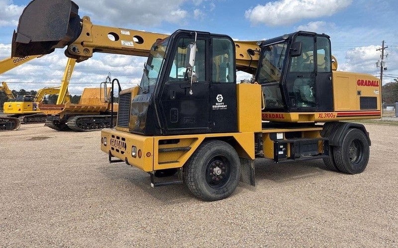 2016 Gradall XL3100 LV Excavator Earthmoving Telescoping Boom