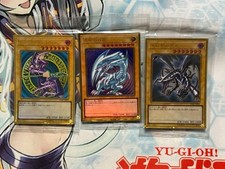 Yu-Gi-Oh Blue-Eyes White Dragon / Red Eyes Black Dragon / Dark Magician Premium